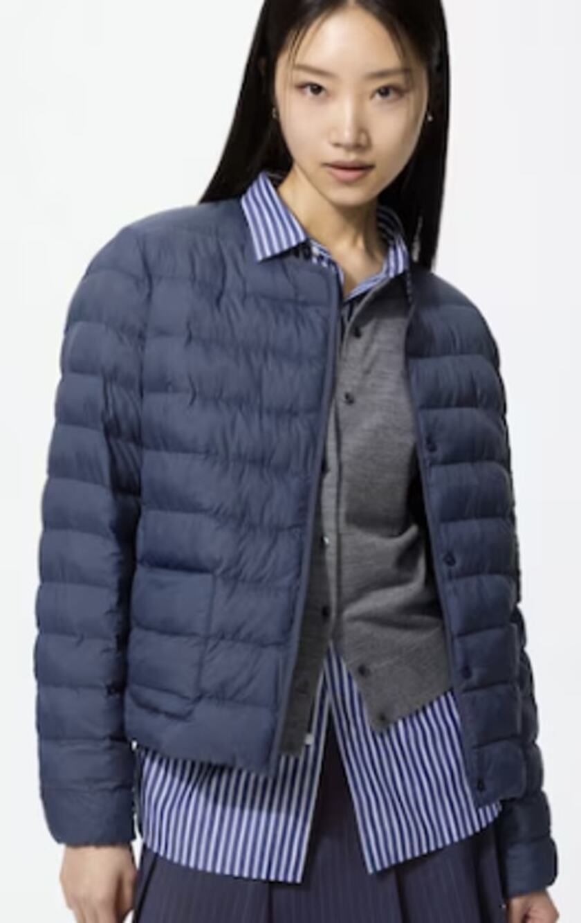 Uniqlo Women's M Navy Blue Button Front PUFFERTECH Compact Jacket R2-21